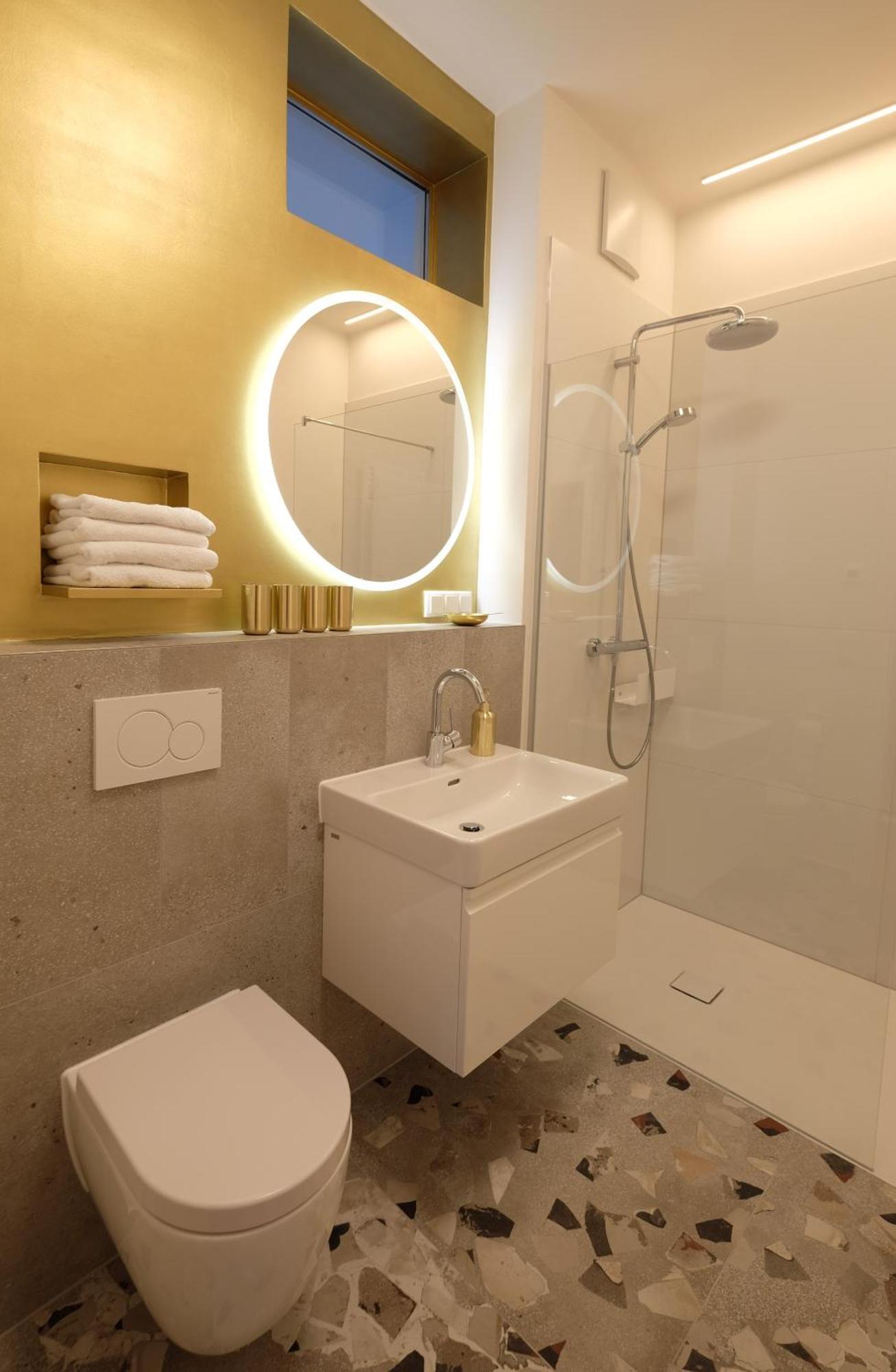 Golden Flat By Grazrentals With Parkview - Brandnew & Free Parking Appartamento *