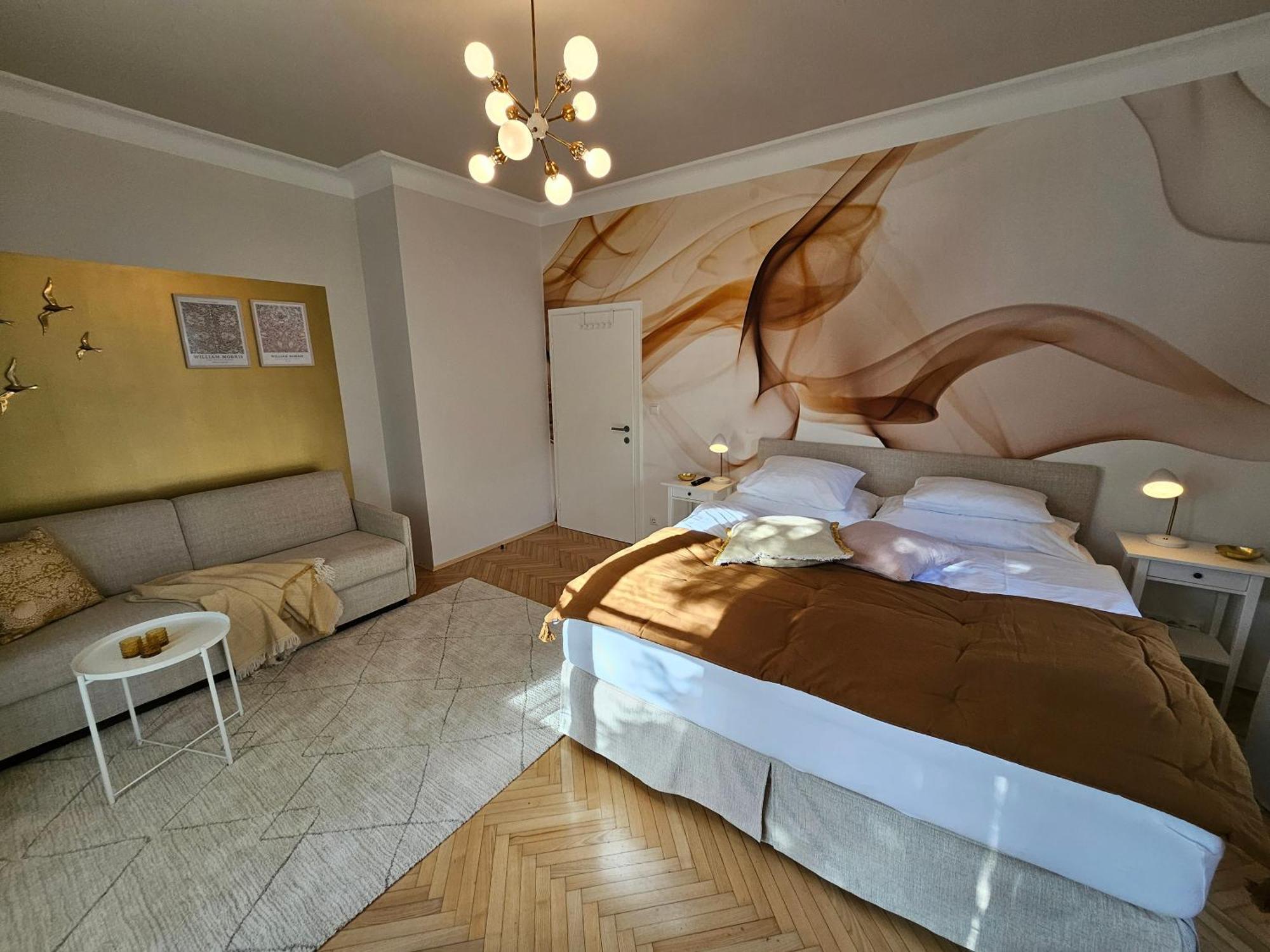 Golden Flat By Grazrentals With Parkview - Brandnew & Free Parking Graz