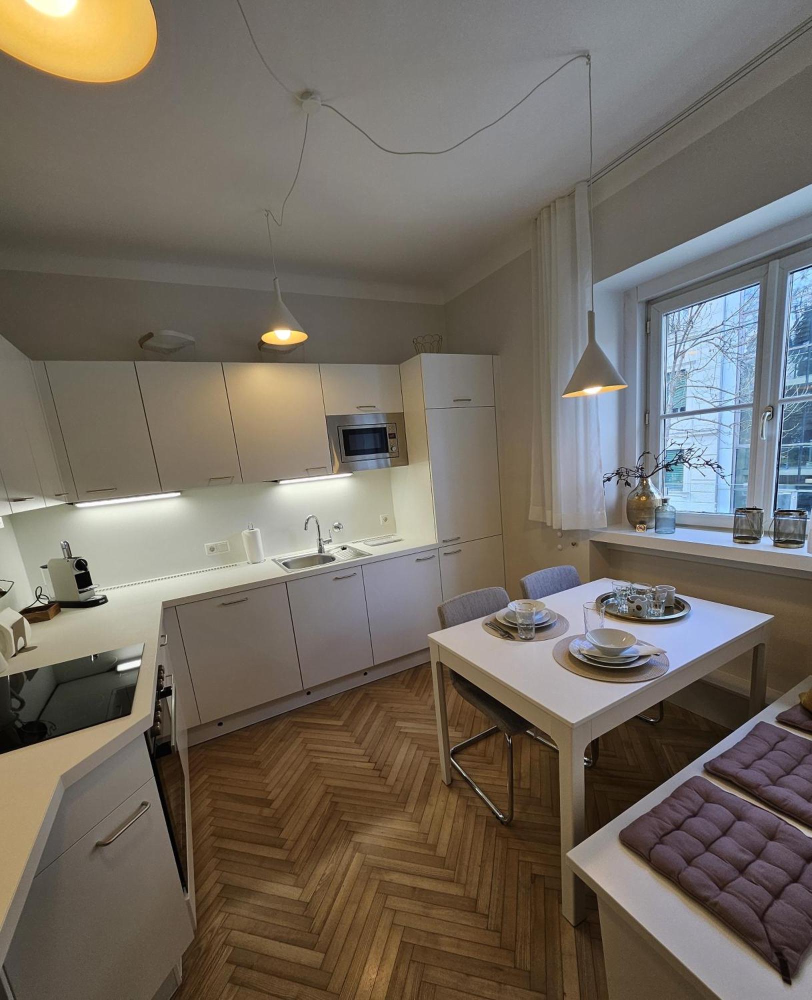 Golden Flat By Grazrentals With Parkview - Brandnew & Free Parking Graz