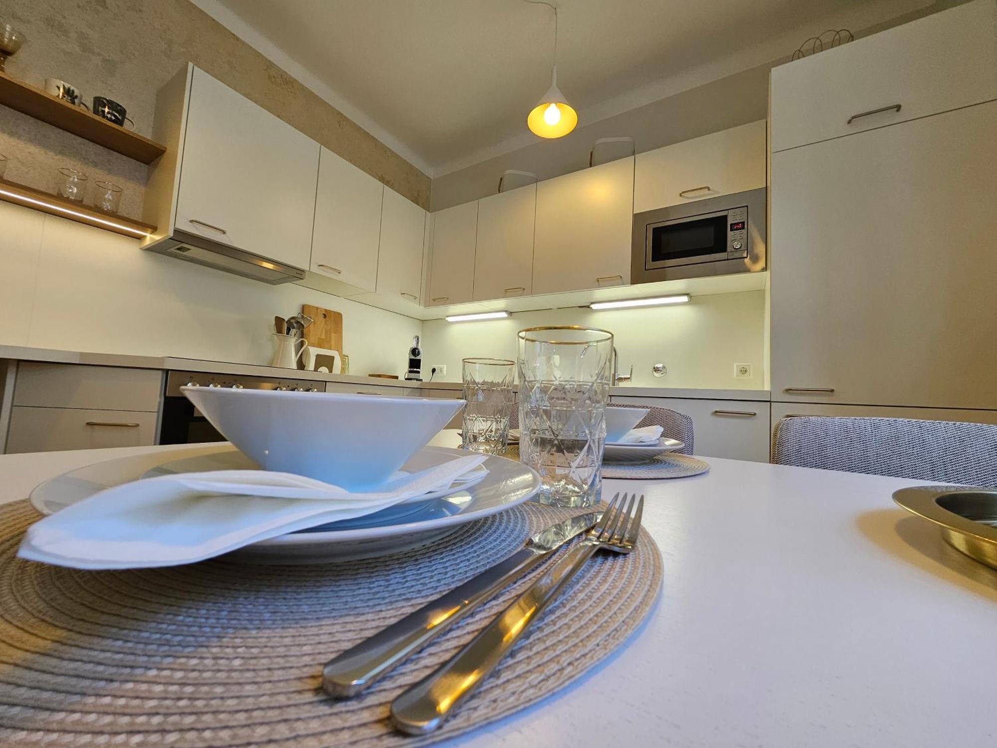 Golden Flat By Grazrentals With Parkview - Brandnew & Free Parking * Graz