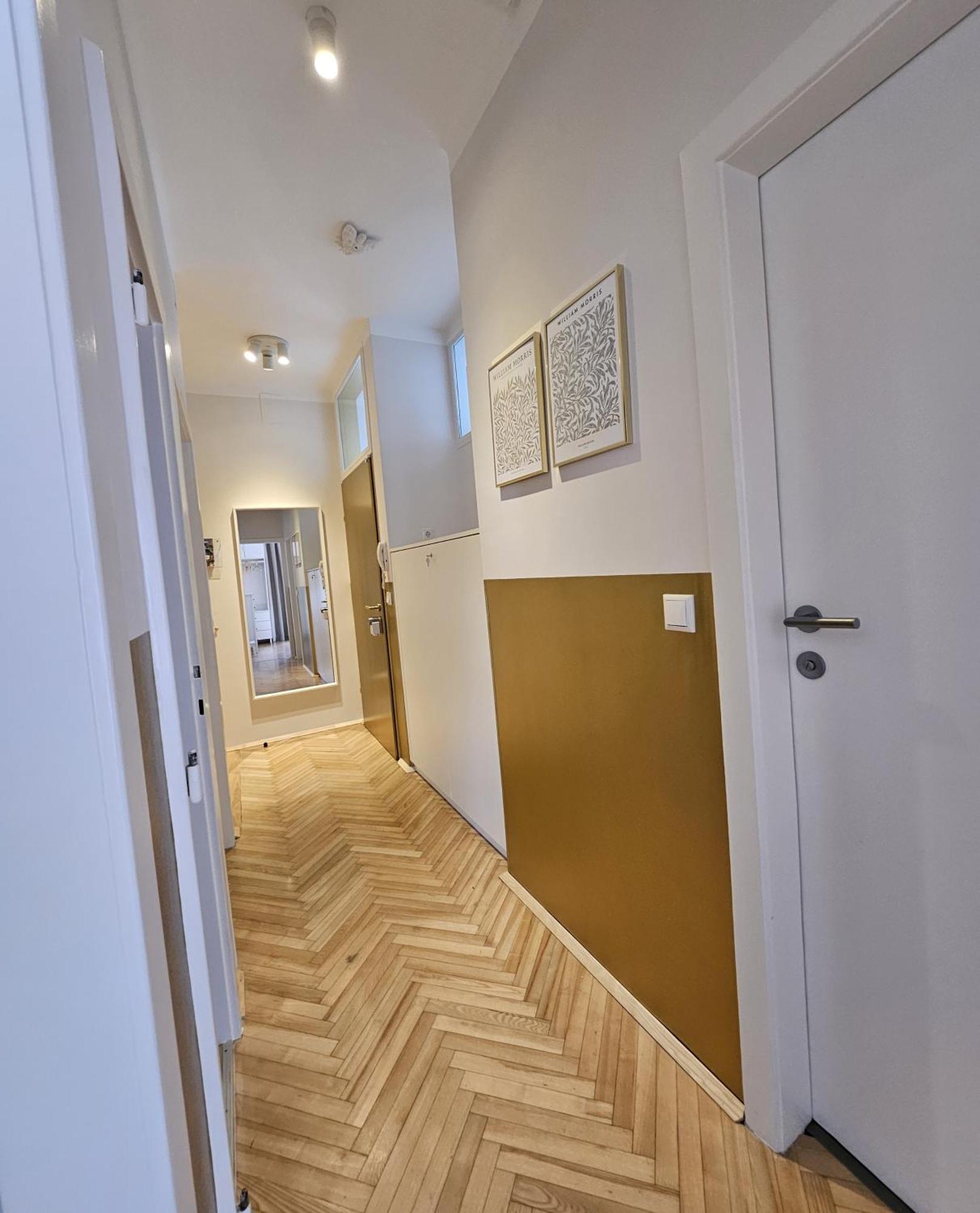 Golden Flat By Grazrentals With Parkview - Brandnew & Free Parking Graz